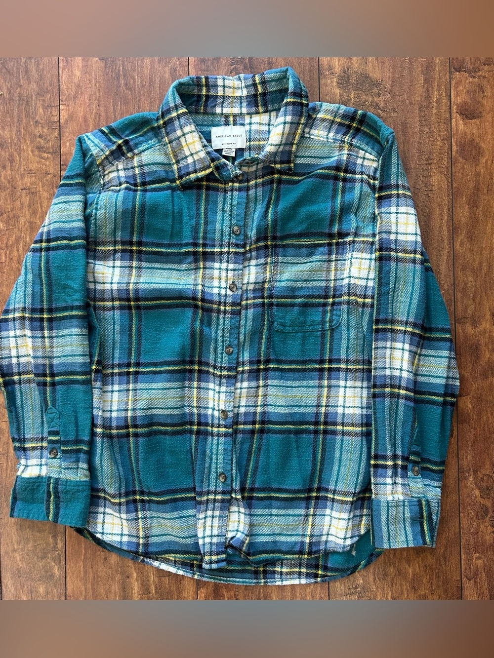 American Eagle Outfitters "Boyfriend Fit" Plaid Button-Down Flannel Women Medium